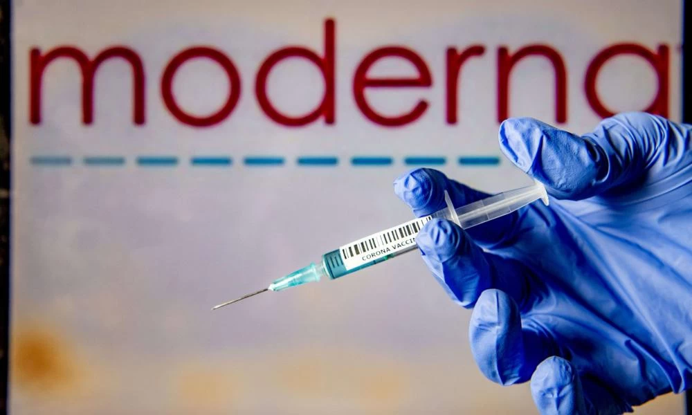 Moderna: Το εμβόλιο μας δεν έχει παρουσιάσει θρομβώσεις